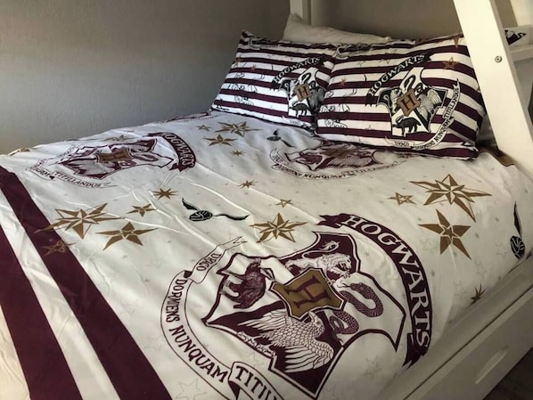 Hus (2 Bedrooms) | 2 sovrum, egyptiska bomullslakan, memory foam-madrasser och sängkläder