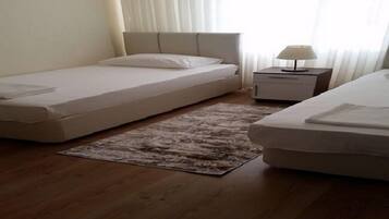 Villa | 3 bedrooms, iron/ironing board, free WiFi, bed sheets