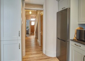 Three-Bedroom House | Private kitchen