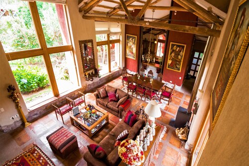 Art and luxury Sacred Valley House