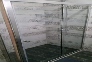 Villa | Bathroom | Bathtub, towels