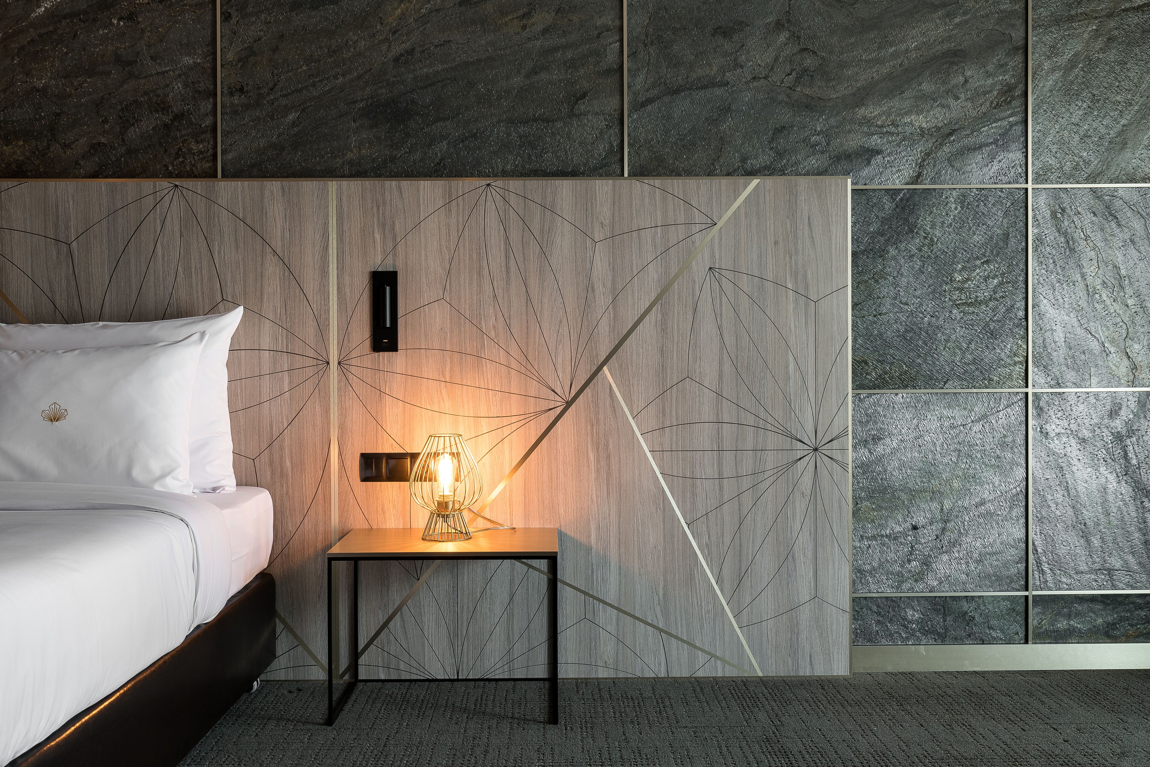 superior room | minibar, in-room safe, desk, soundproofing