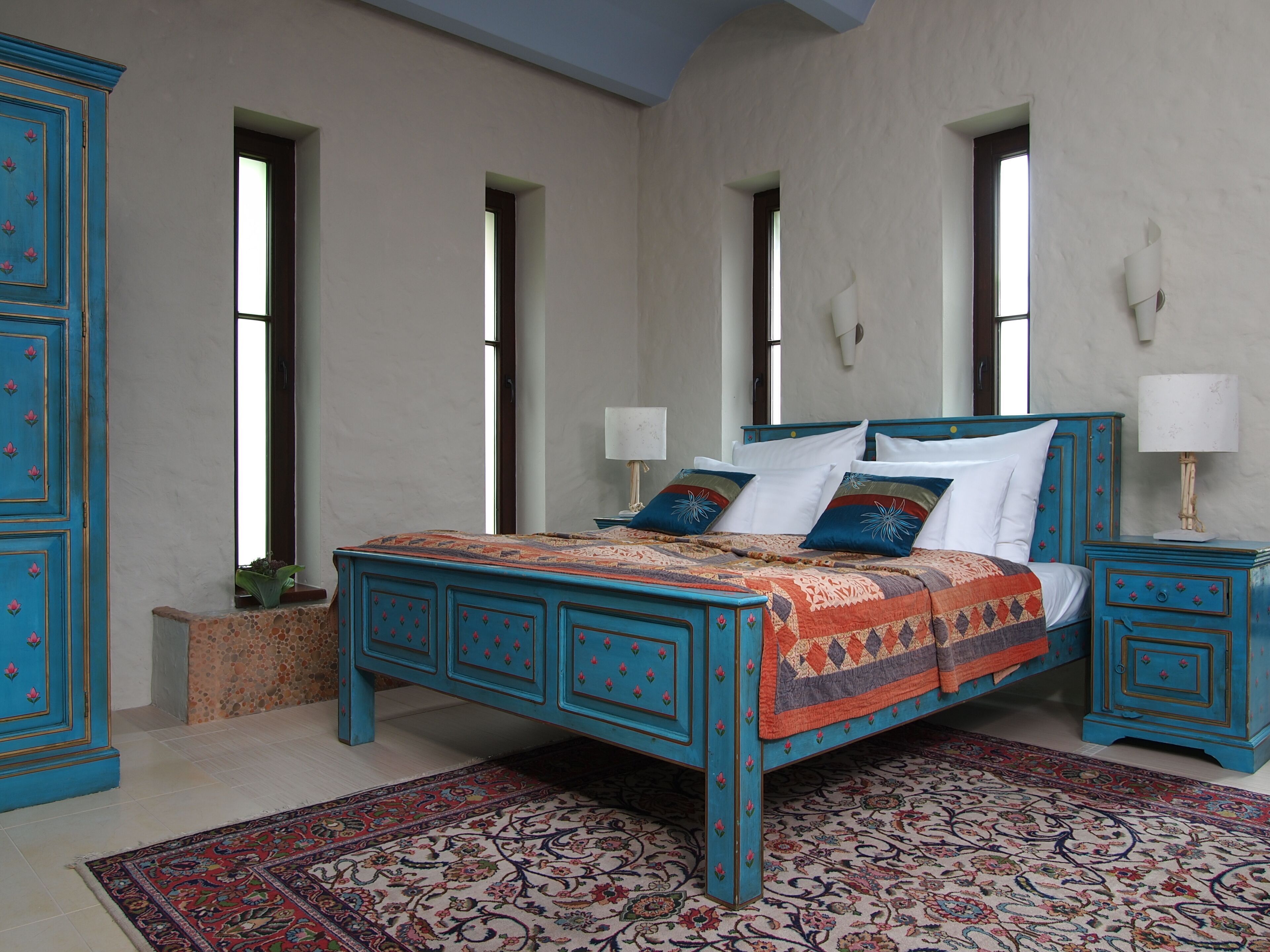 Premium bedding, in-room safe, blackout drapes, iron/ironing board