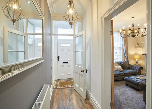 Interior entrance - Simba House (Saltburn-by-the-Sea)