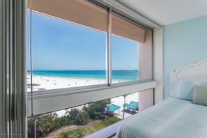 2 bedrooms, desk, iron/ironing board, free WiFi - 7th-Floor Oceanfront Palm Beach Club Condo | Stunning Views | Heated Pool | Prime Location! (Siesta Key)