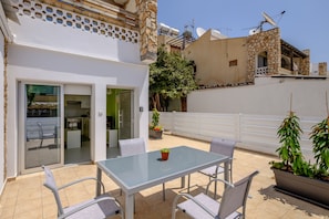 Garden - Gabinos - 1BR - Square Center (Ayia Napa)