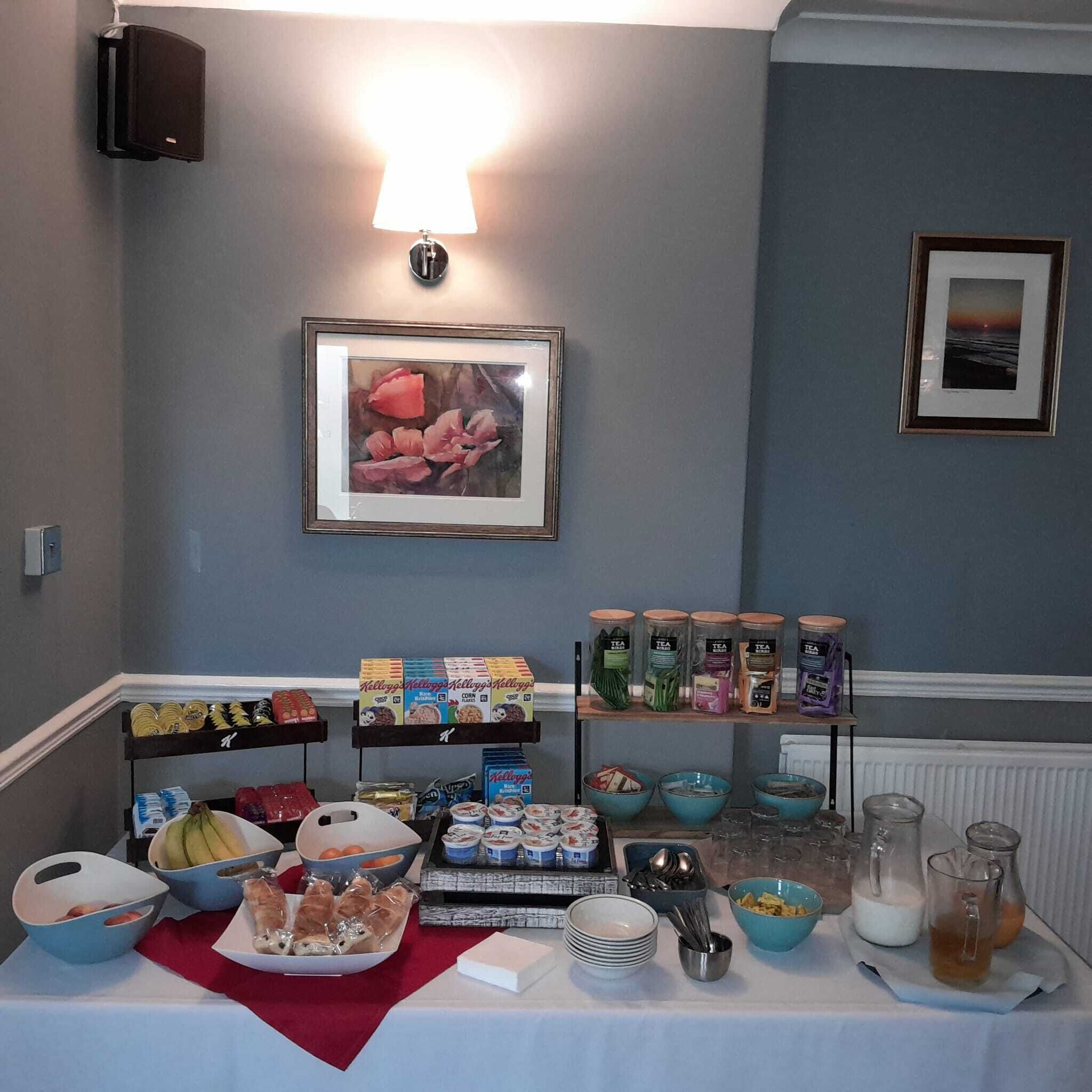 free daily continental breakfast
