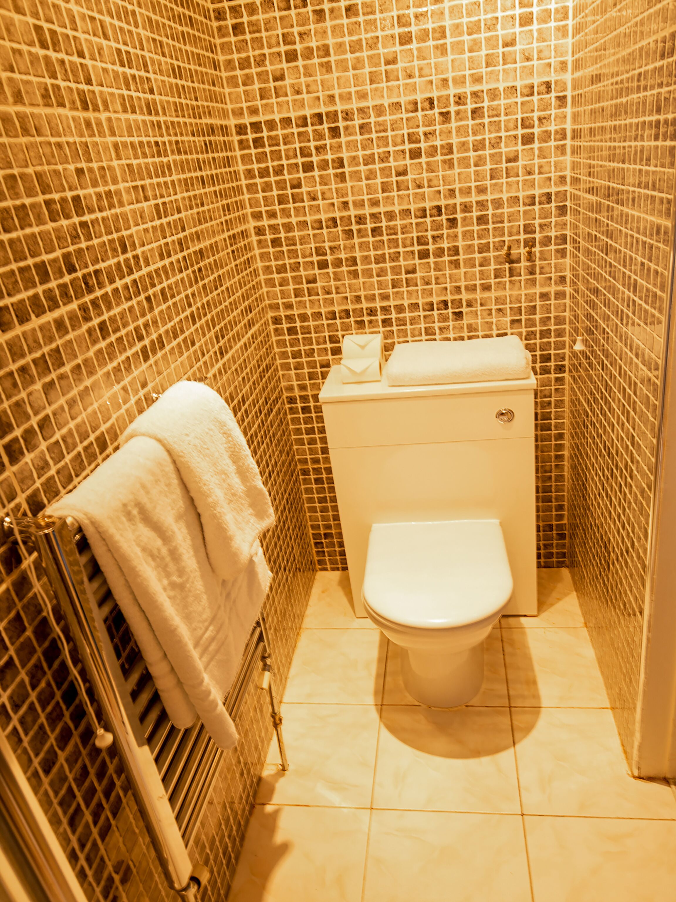 standard double room, 1 double bed | bathroom | free toiletries, hair dryer, towels, toilet paper