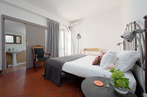 2 Schlafzimmer, Zimmersafe, Bügeleisen/Bügelbrett, kostenloses WLAN