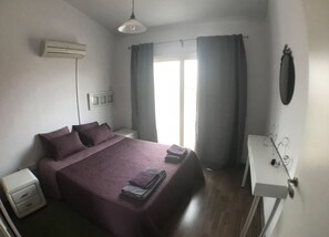 Standard-Apartment | 2 Schlafzimmer, Zustellbetten, kostenloses WLAN