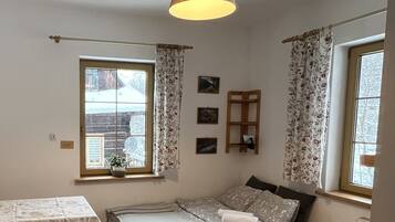 Basic Double or Twin Room, Shared Bathroom | 1 bedroom, free WiFi, bed sheets