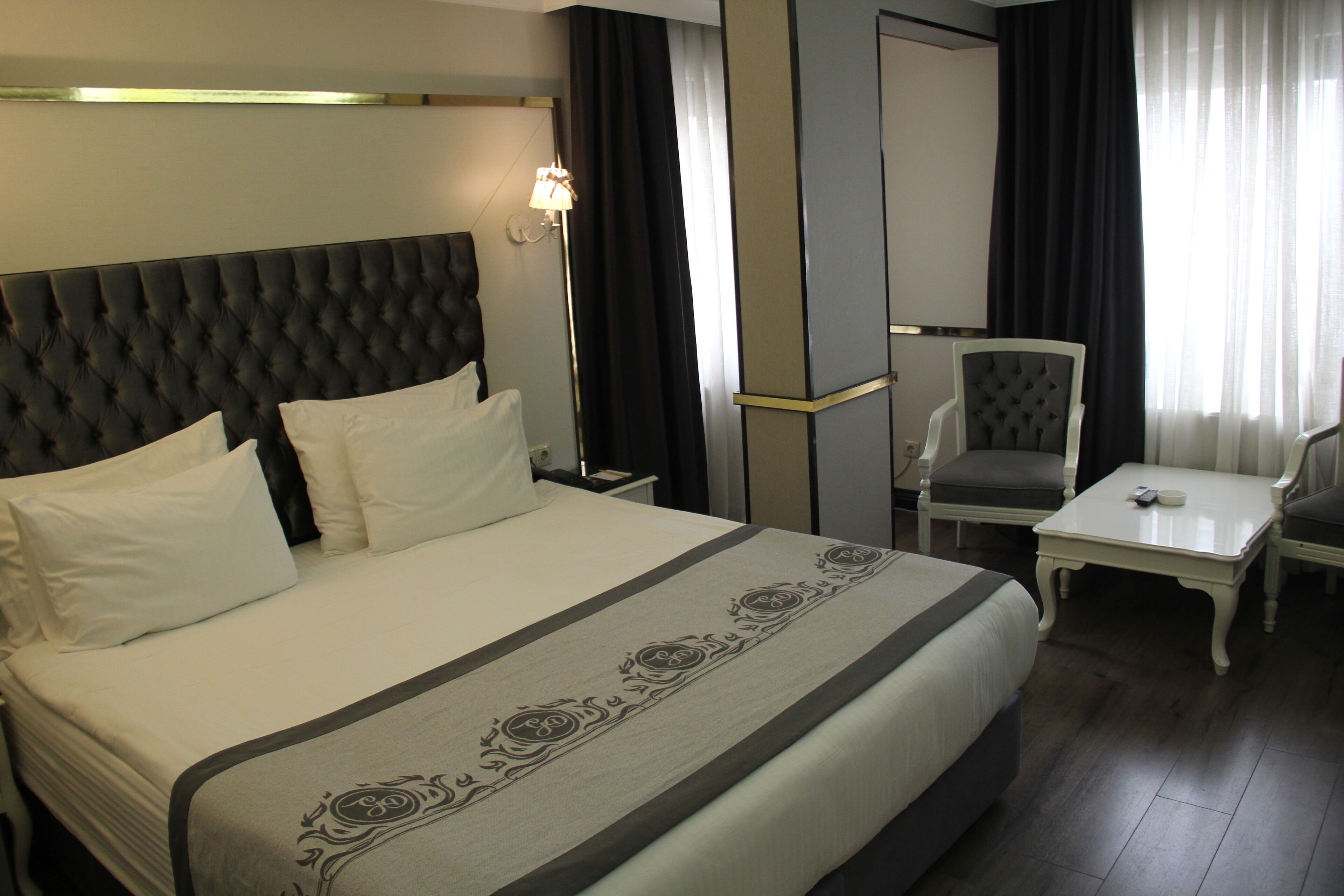 junior suite | 1 bedroom, premium bedding, minibar, laptop workspace