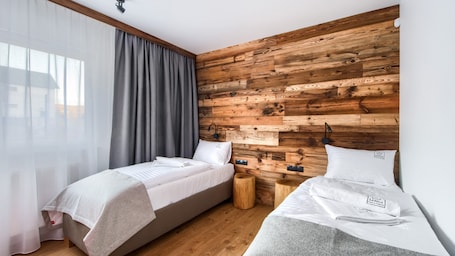 2 habitaciones y espacio para trabajar con laptop