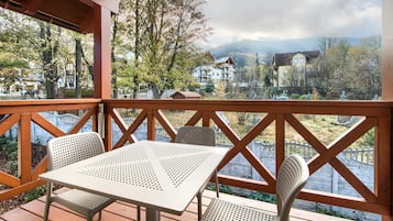 Apartment (G1 Delux) | Balcony