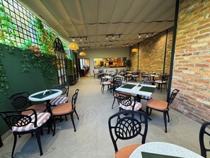 Restaurant - Hotel Graal Inn Mairiporã (Mairipora)