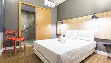 Exclusive Double Room, 1 Double Bed, Mobility Accessible | Free WiFi, bed sheets