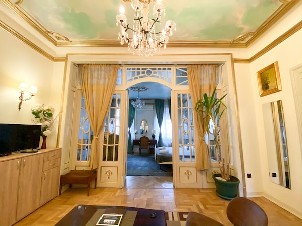 City Apartment - Skadarlija House of the Greats (Belgrade)