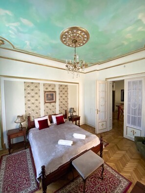 Departamento Deluxe | 1 habitación, tabla de planchar con plancha, wifi gratis y ropa de cama 