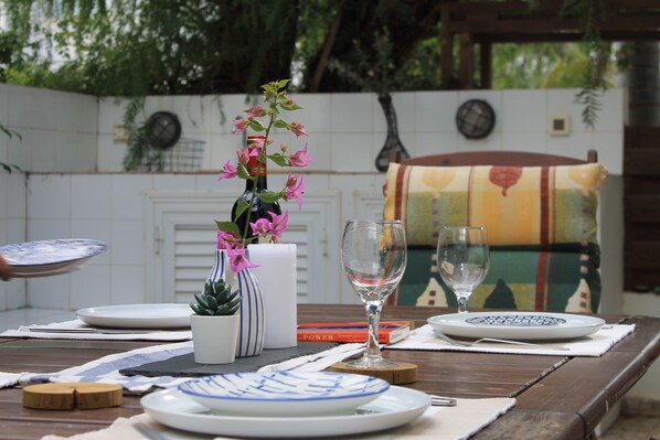 Outdoor dining