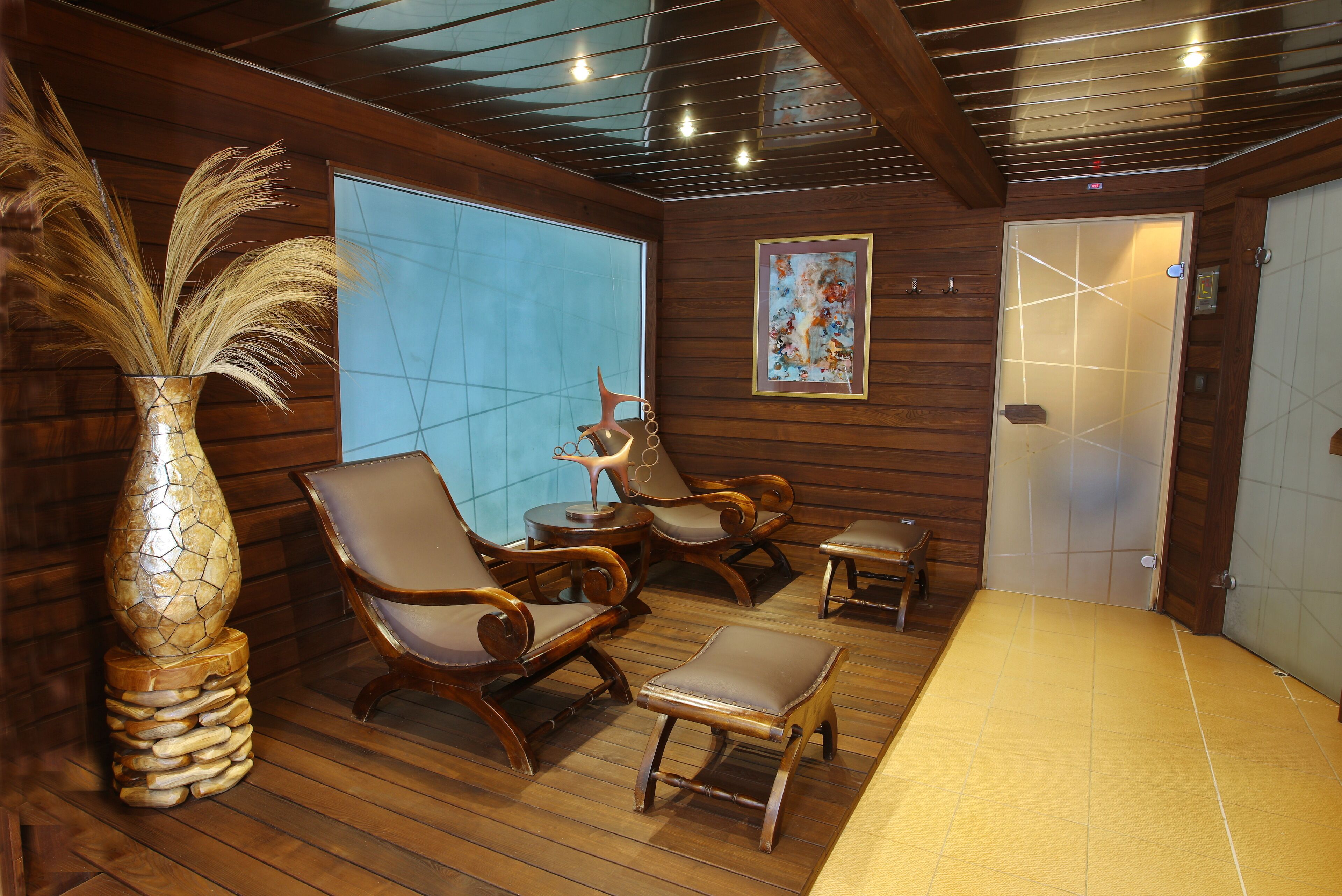 turkish bath/hammam, body treatments, aromatherapy, hot stone massages