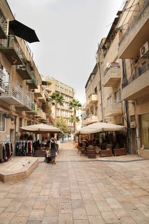 Balcony - Master Studio in center. (Jérusalem)