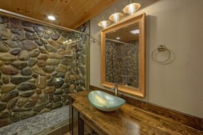 Douche, serviettes fournies