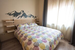 Classic Double Room, Shared Bathroom