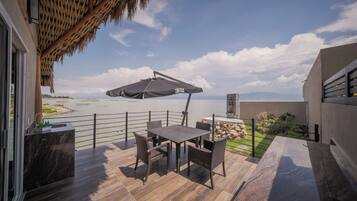 Cabaña panorámica, 1 cama King size | Terraza o patio