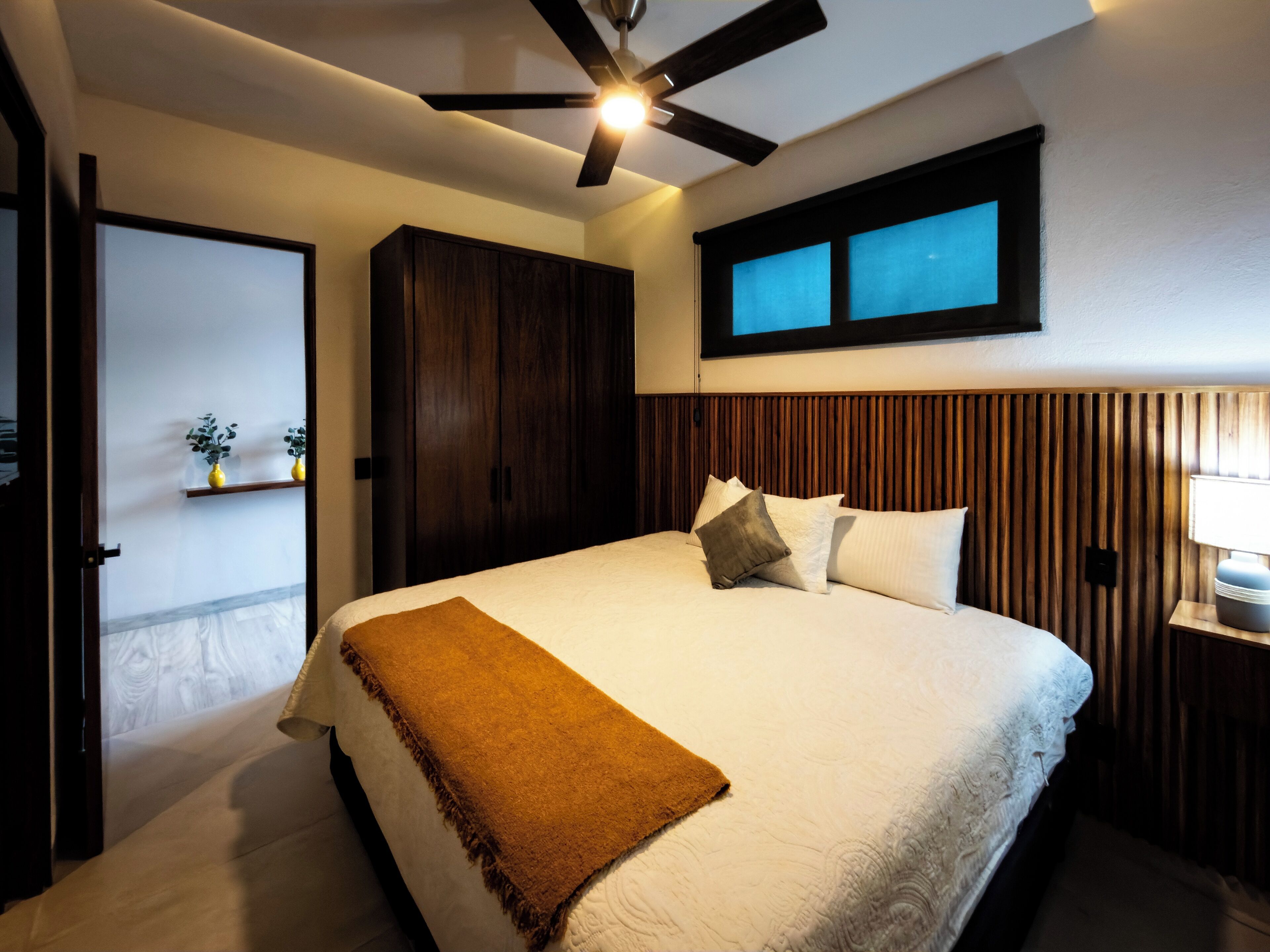 Deluxe Studio Suite | Egyptian cotton sheets, premium bedding, in-room safe, blackout drapes