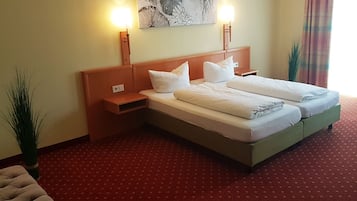 Double or Twin Room | Rollaway beds, free WiFi, bed sheets