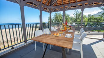 Appartement, 3 chambres, vue mer (T4 PMR) | Terrasse/Patio