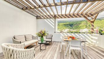 Apartment, 2 Bedrooms, Mountain View (T3) | Terrace/patio