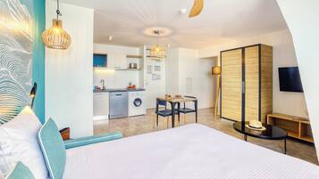 Desk, laptop workspace, free cots/infant beds, free WiFi