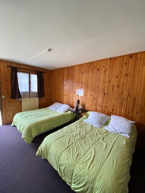 Vierbettzimmer