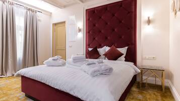 Apartment, Sauna | Premium bedding, in-room safe, blackout curtains, soundproofing