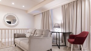 Appartement familial | Literie de qualité, coffre-fort, rideaux d’obscurcissement