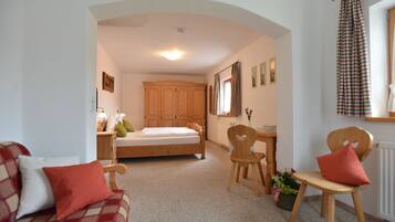 Chambre Double Standard | Literie hypoallergénique, bureau, Wi-Fi gratuit, draps fournis