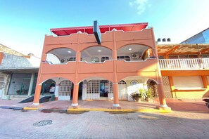 Exterior - OYO Hotel Zihuatanejo Malibu (Zihuatanejo)