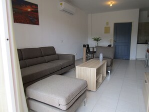 Interior - Resitour - Limnaria Gardens (Paphos)