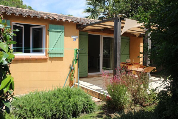 Property grounds - A CASA DI PALOMBAGGIA - Heated swimming pool - 3 / 4 persons (Porto-Vecchio)