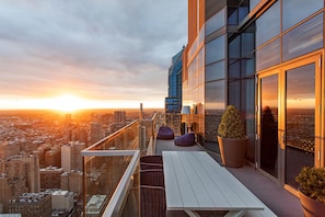 1 bedroom, premium bedding, pillow-top beds, minibar
