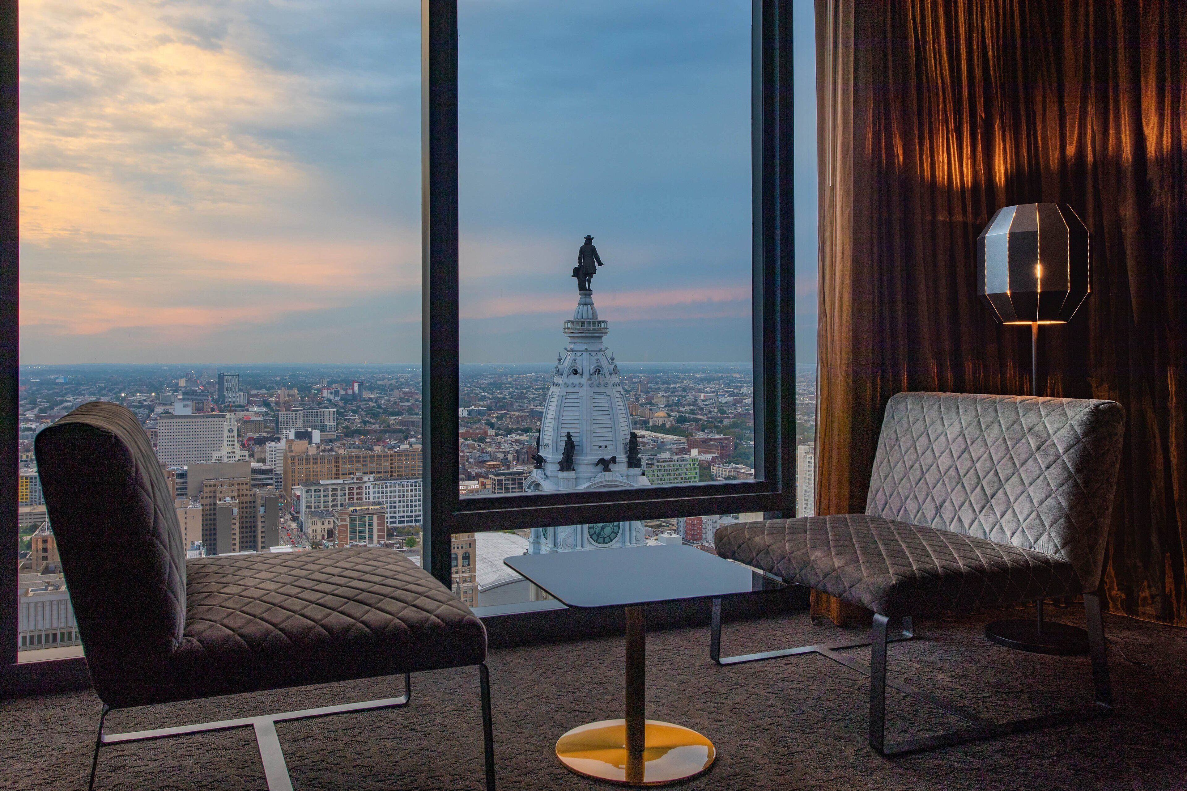 1 bedroom, premium bedding, pillow-top beds, minibar