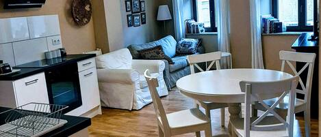 Apartment, 2 Bedrooms (1) | Living area | 32-inch flat-screen TV with digital channels, TV, toys