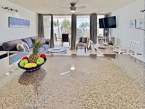 Flat-screen TV - Where Waves Call Kihei Remodeled Condo Unobstructed Ocean Views and Lanai (Kihei)