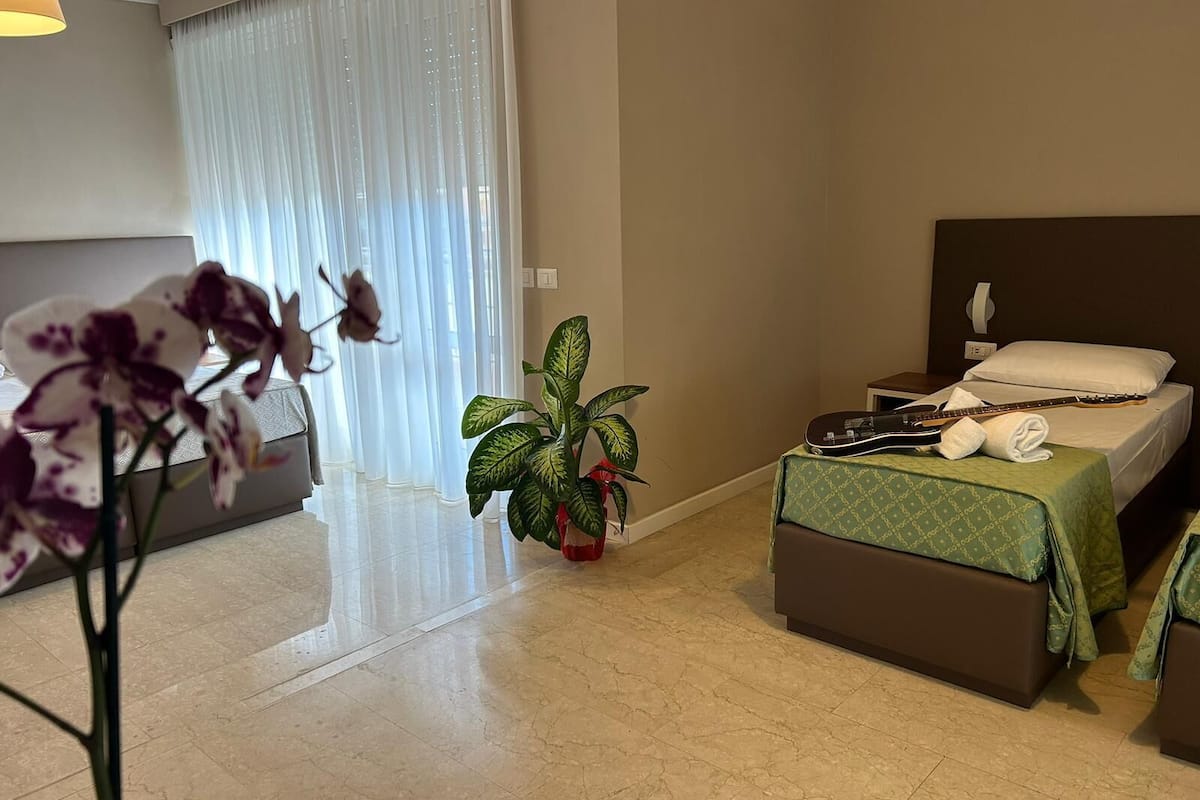 Coffres-forts dans les chambres, bureau