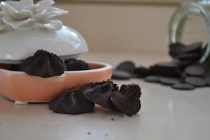 Asciugacapelli, asciugamani, sapone, shampoo