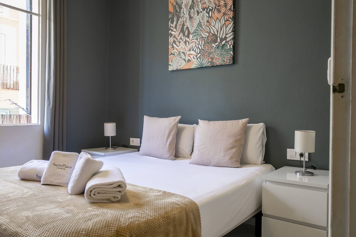 Apartment, 2 Bedrooms (33) | 1 bedroom, down duvets, desk, laptop workspace