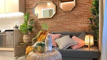 Appartement, 1 slaapkamer (44) | Woonkamer | Een flatscreentelevisie