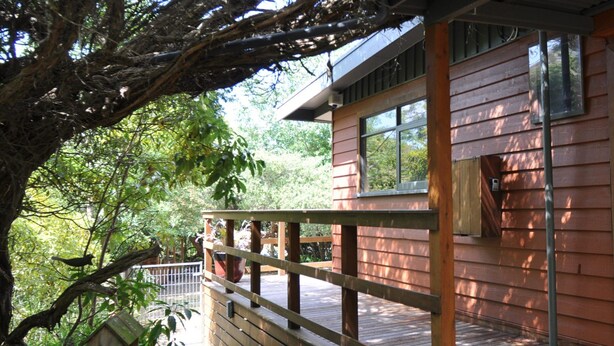 Terrace/patio - Eagles Nest Cottage (Inverloch)