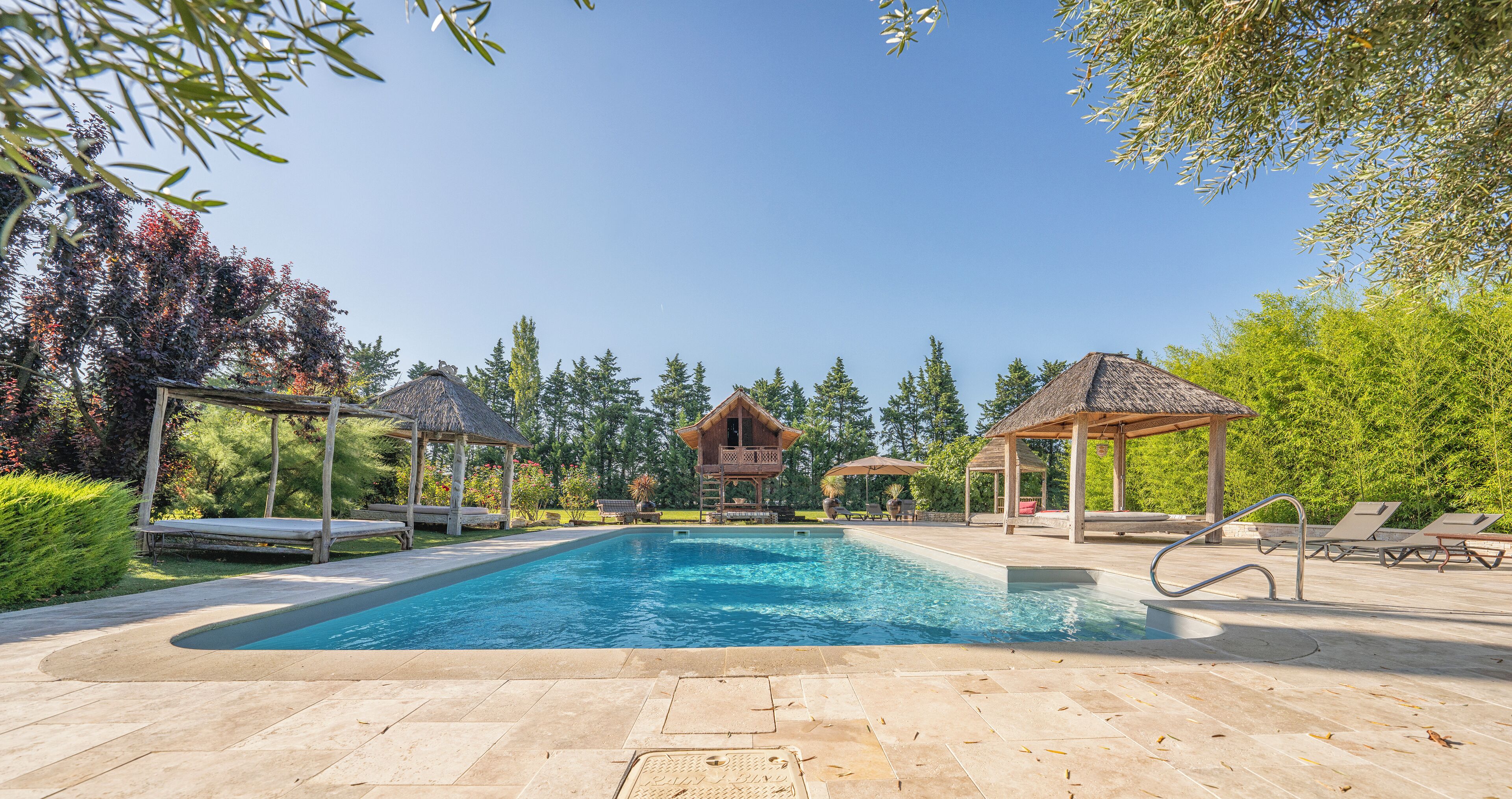 Piscine extérieure, piscine chauffée